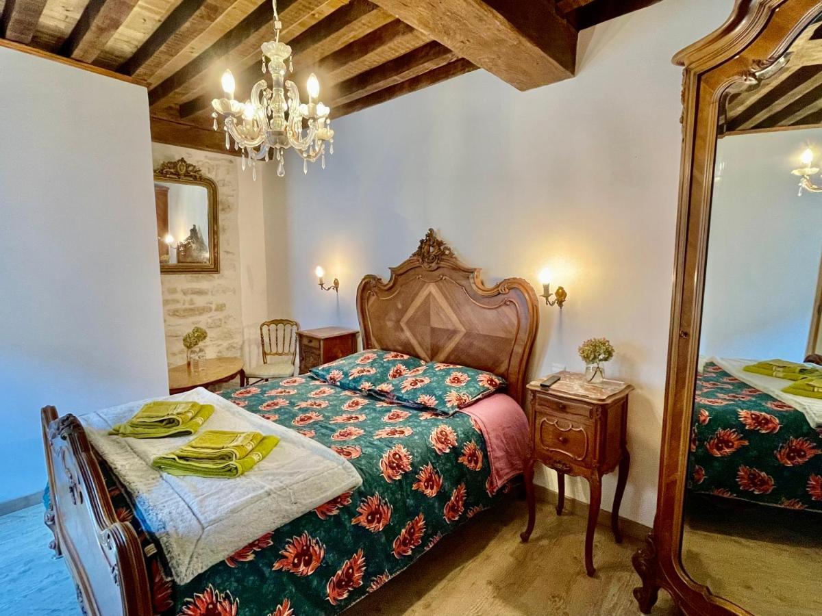Manoir Saint-Pierre Bed & Breakfast Villersexel Eksteriør bilde